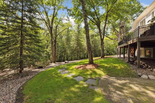 13985 Crowne Hill Lane, Minnetonka, MN 55305