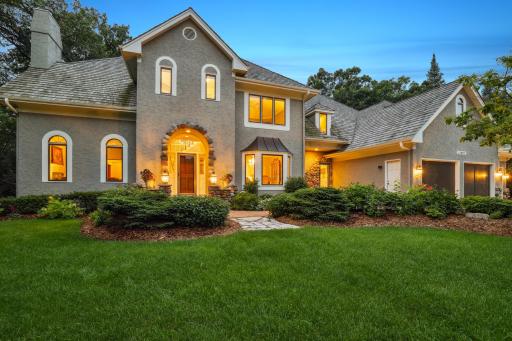 13985 Crowne Hill Rd, Minnetonka, MN_0005.jpg