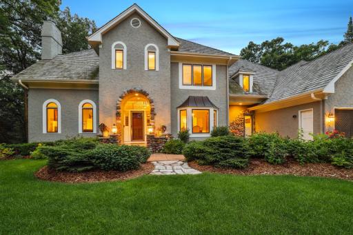 13985 Crowne Hill Rd, Minnetonka, MN_0003.jpg