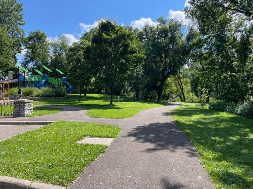 13985 Crowne Hill Lane, Minnetonka, MN 55305