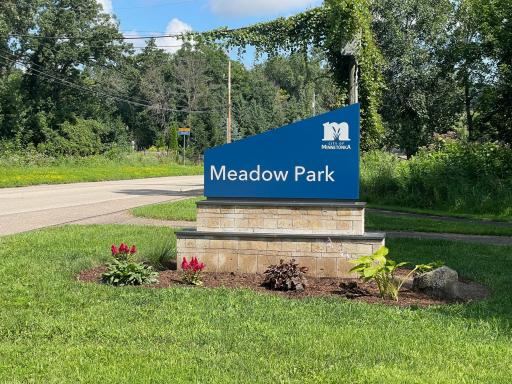 13985 Crowne Hill Lane, Minnetonka, MN 55305