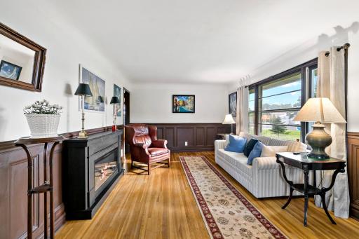 Solid oak floors throughout the main level including the main floor bedrooms are a feature you are sure to appreciate
