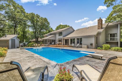825 Meadowlawn Court, Sartell, MN 56377