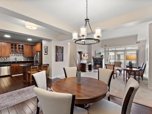 5250 Grandview Square, 2406, Minneapolis, MN 55436