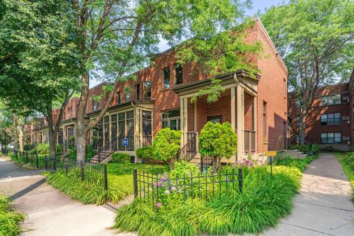 2020 S 6th Street, Minneapolis, MN 55454