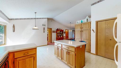 120 6th Street SW, Chatfield, MN 55923