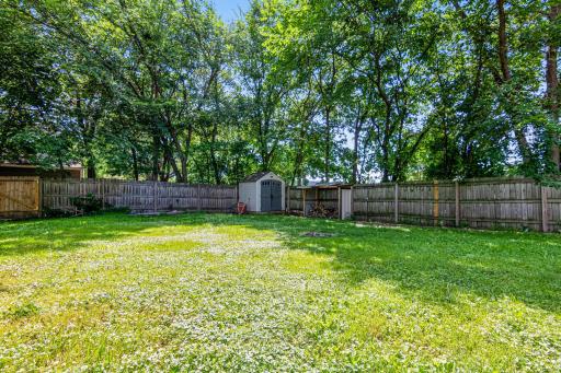 1066 Woodbridge Street, Saint Paul, MN 55117