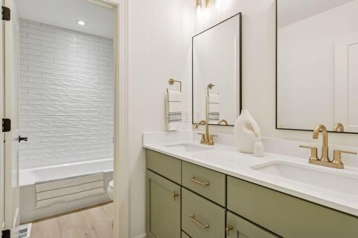 6200 Harkness Alcove S, Cottage Grove, MN 55016