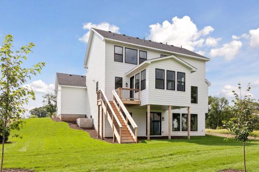 Beautiful 4-Sided James Hardie Siding and Andersen Fibrex Window!