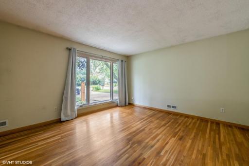 10628 Direct River Drive NW, Minneapolis, MN 55433