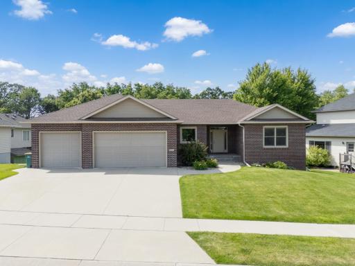 2309 Teakwood Lane SW, Rochester, MN 55902