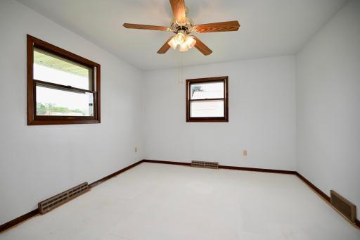 11 Primary Bedroom I.jpg