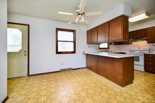 3 Entrance into Dining Area.jpg
