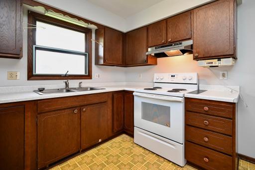5 Kitchen II.jpg