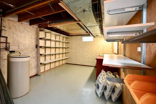 21 LL Storage_Workshop.jpg