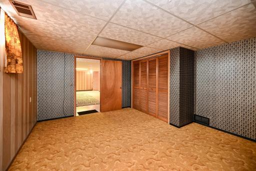 19 LL Flex Room II.jpg