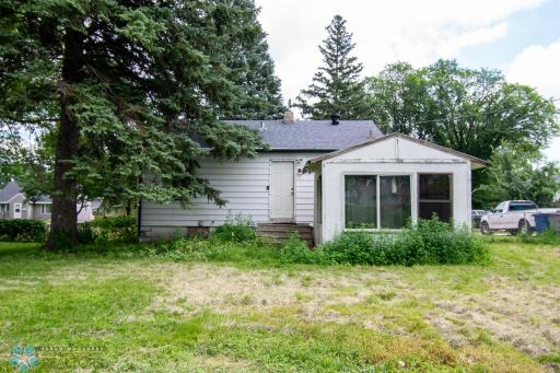809 18th Street N, Moorhead, MN 56560