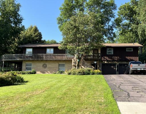 806 Highland Road, Windom, MN 56101 b.jpg