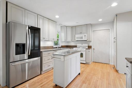 3142 Boone Avenue N, Minneapolis, MN 55427