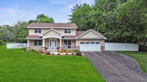 6530 Cortlawn Circle N, Golden Valley, MN 55426
