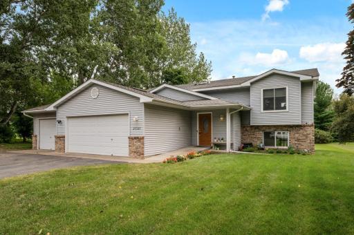 27325 Felton Avenue, Wyoming, MN 55092