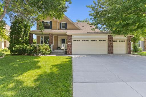 11021 Nassau Circle NE, Minneapolis, MN 55449