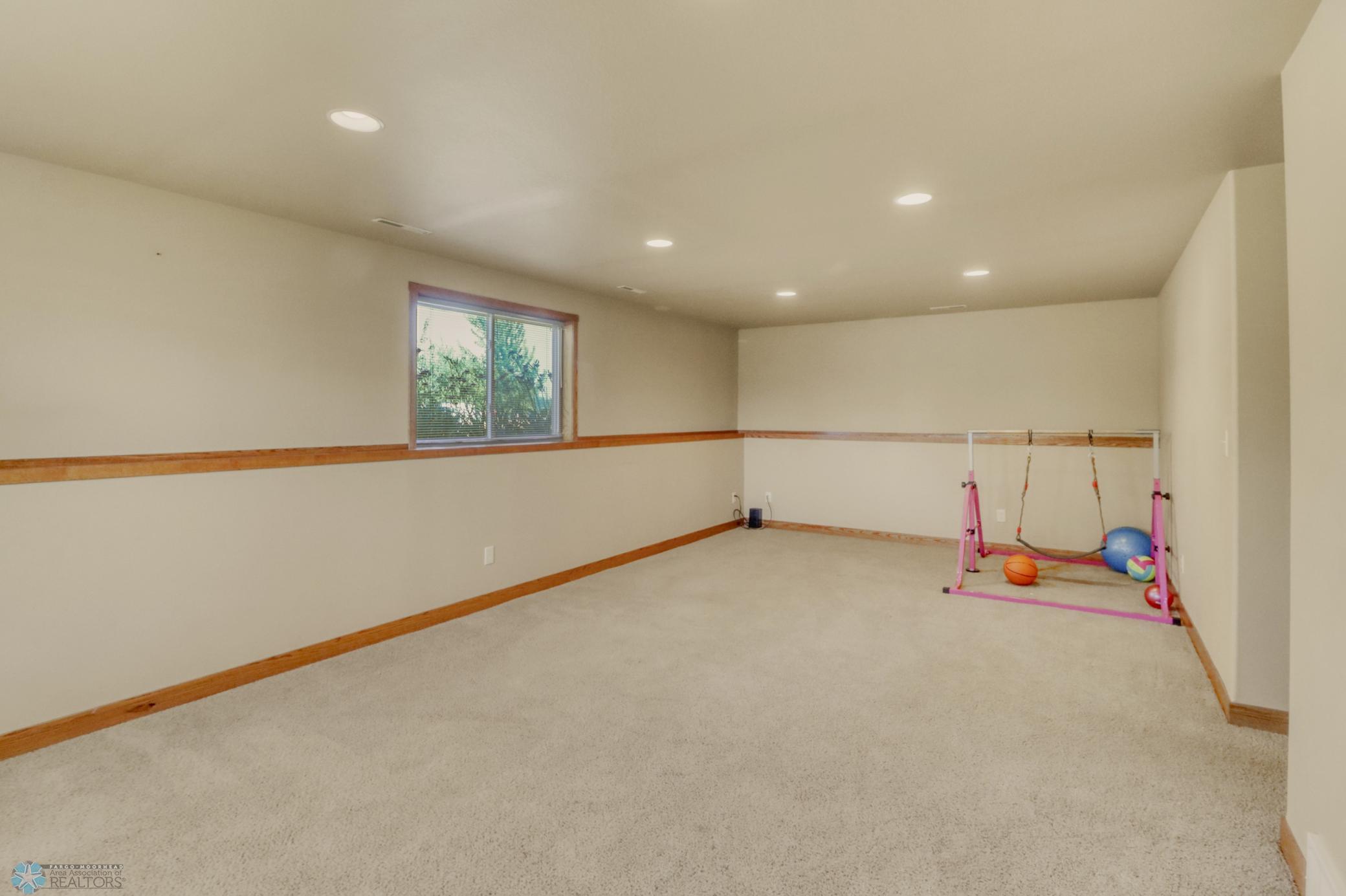 Basement1_1.JPG