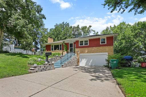 7008 Hill Place N, Minneapolis, MN 55427