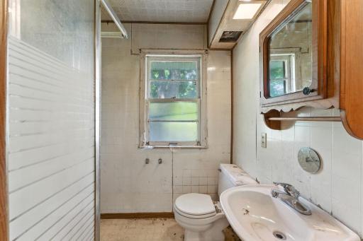 1931 Hawthorne Avenue E, Saint Paul, MN 55119