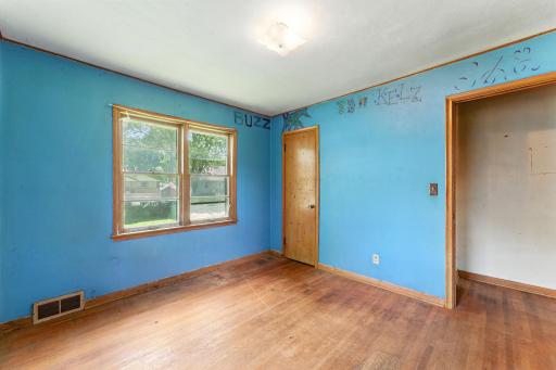 1931 Hawthorne Avenue E, Saint Paul, MN 55119