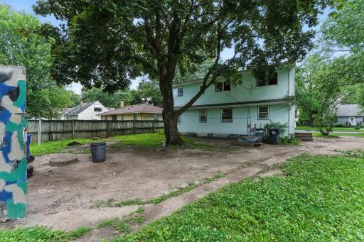 1931 Hawthorne Avenue E, Saint Paul, MN 55119