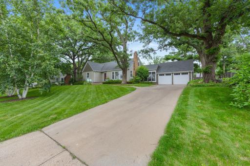 2829 Zarthan Avenue S, Saint Louis Park, MN 55416
