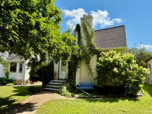 2639 Arthur Street NE, Minneapolis, MN 55418