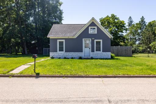 1416 L Street NE, Brainerd, MN 56401
