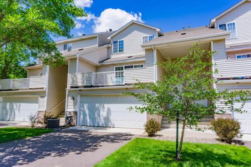 7639 Nicholas Way, Chanhassen, MN 55317