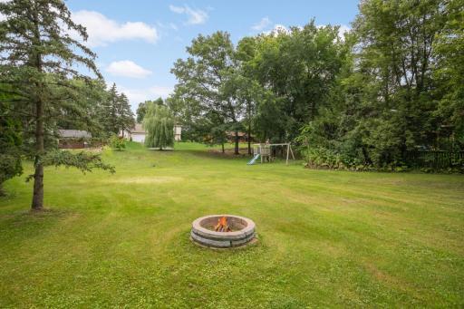 There is nothing better than summer and fall nights roasting marshmallows and telling stories around a crackling bonfire. If you love the outdoors, this house is for you!