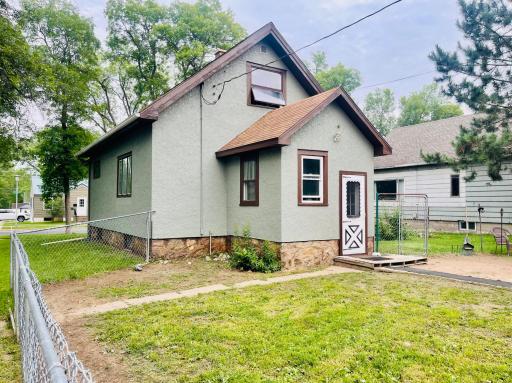 2603 5th Avenue E, Hibbing, MN 55746