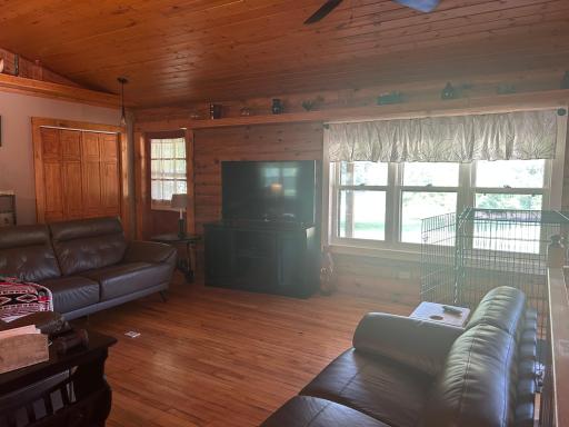 35272 560th Avenue, Warroad, MN 56763