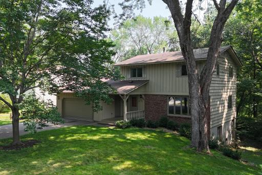 2087 Violet Lane, Saint Paul, MN 55112