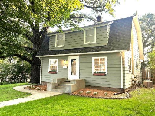 1699 Malvern Street, Lauderdale, MN 55113