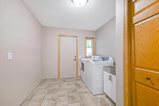 12401 94th Avenue N, Maple Grove, MN 55369