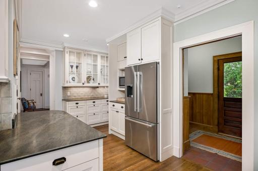 2109 James Avenue S, Minneapolis, MN 55405