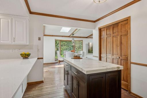6528 Ridgeview Drive, Minneapolis, MN 55439