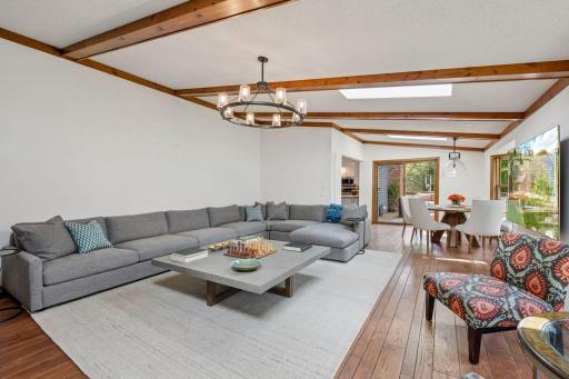 6528 Ridgeview Drive, Minneapolis, MN 55439