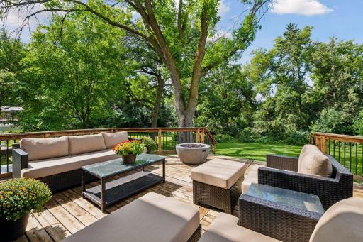 6528 Ridgeview Drive, Minneapolis, MN 55439
