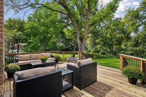 6528 Ridgeview Drive, Minneapolis, MN 55439