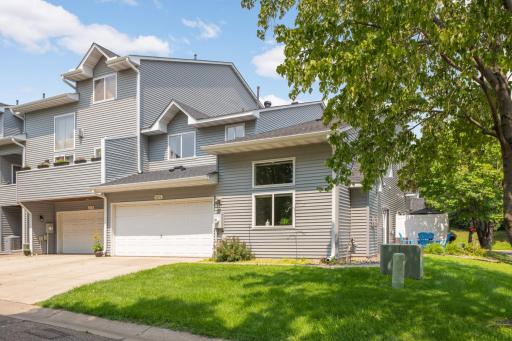 537 Woodduck Drive, L, Woodbury, MN 55125