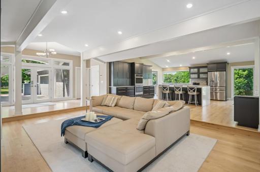 730 Amber Drive, Shoreview, MN 55126