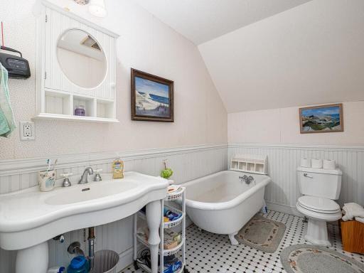 13775 Isleton Ave N Hugo MN 55038 USA-008-015-Bathroom-MLS_Size.jpg