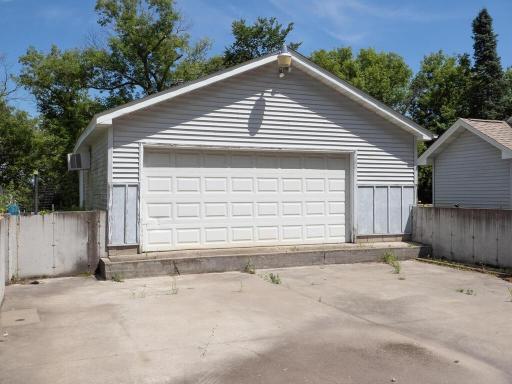 13775 Isleton Ave N Hugo MN 55038 USA-015-021-Garage-MLS_Size.jpg
